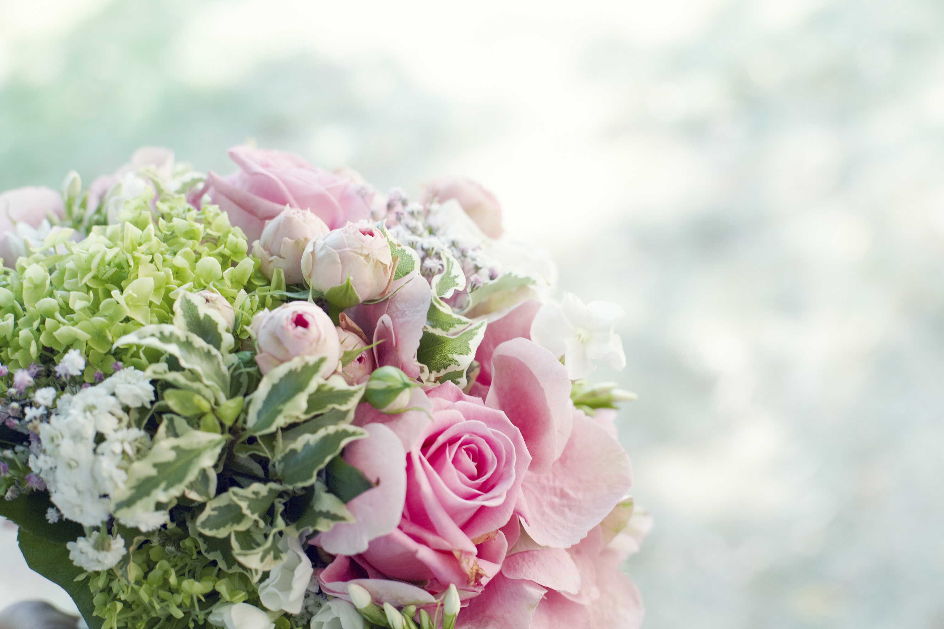 wedding-car-hire-bouquet-flowers