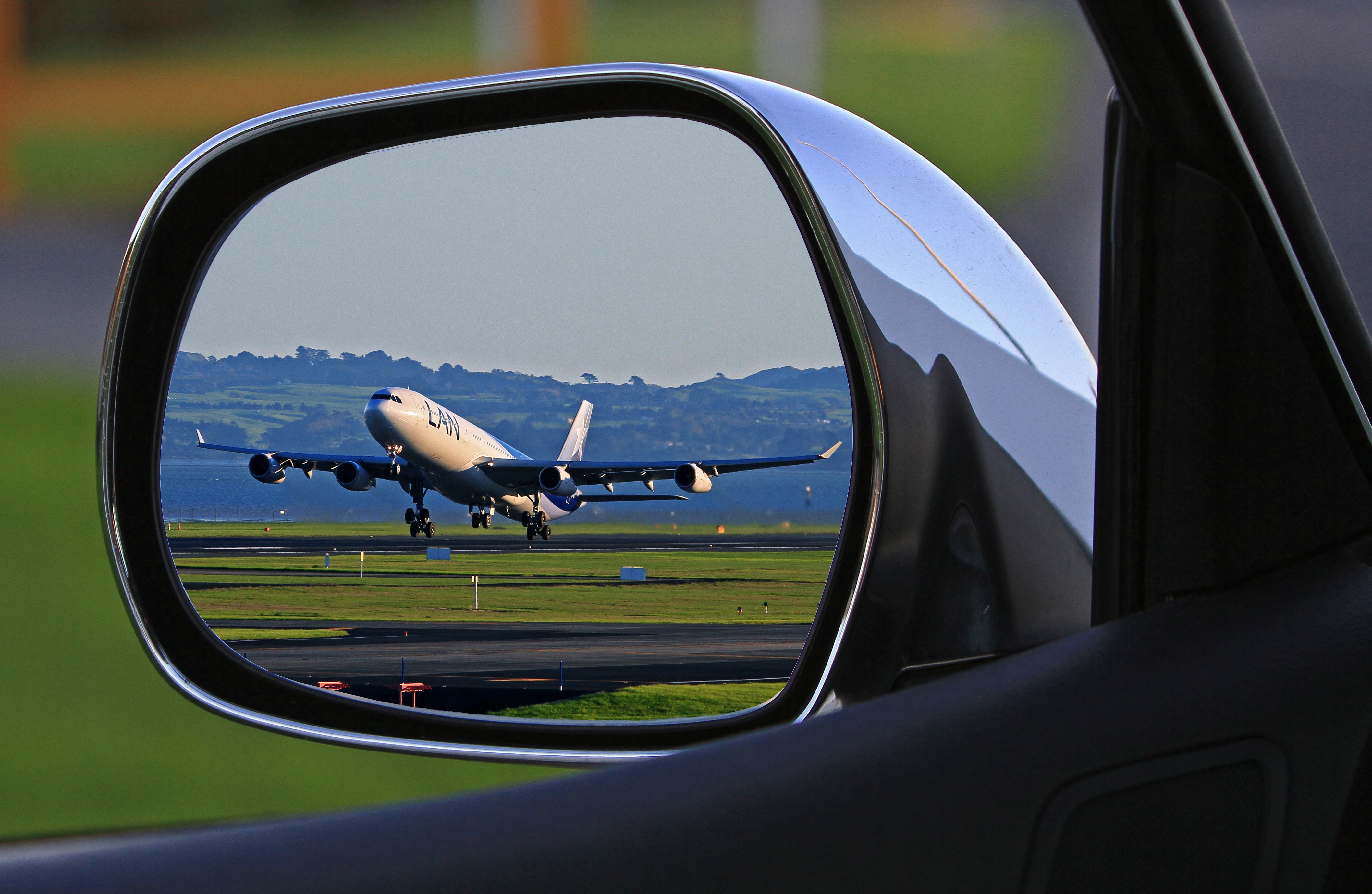 Airport-Taxi-Car-View